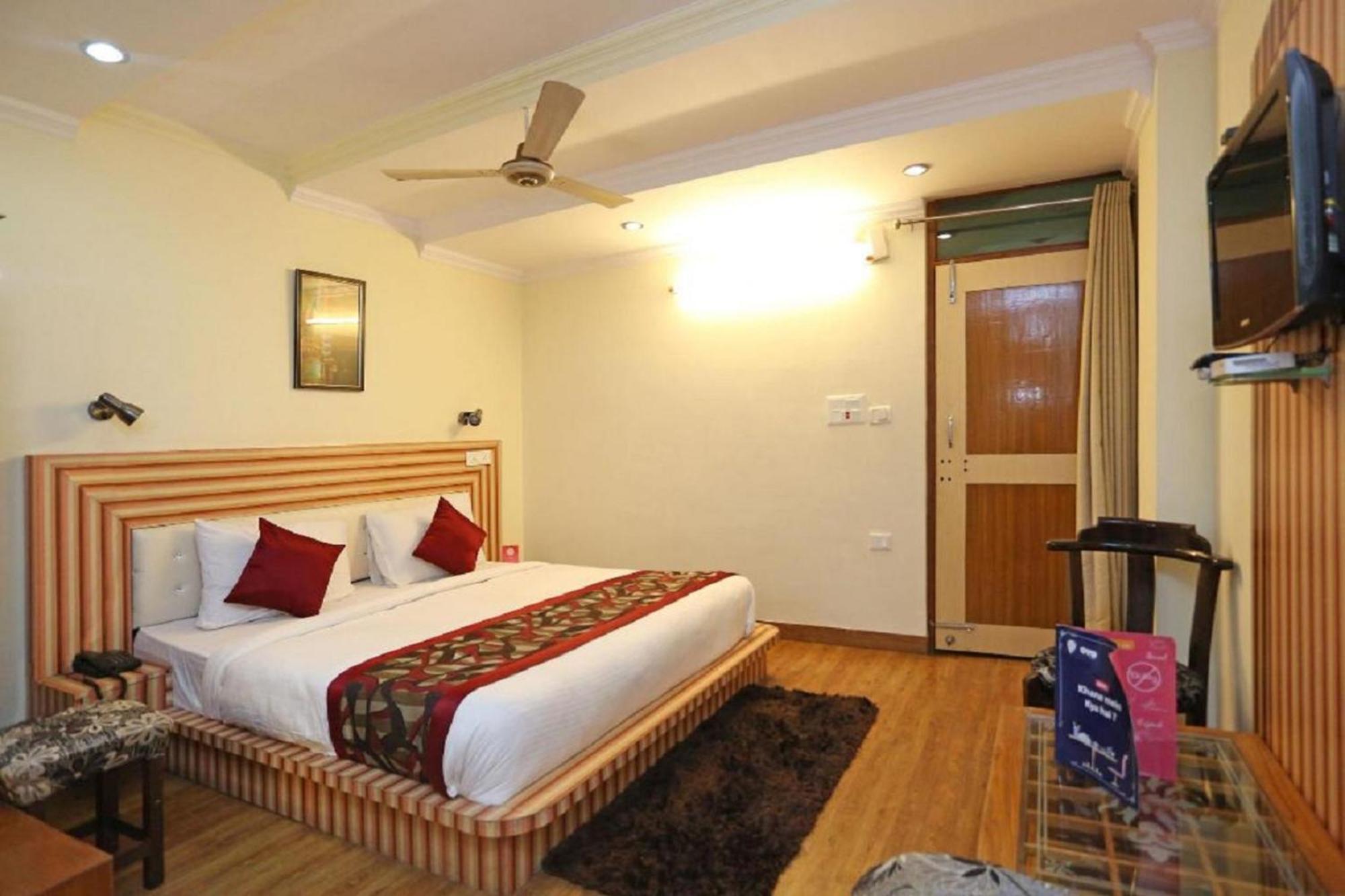 Goroomgo Moon Nainital Near Naini Lake - Parking & Lift Facilities -Hygiene And Spacious Room - Best Seller Экстерьер фото